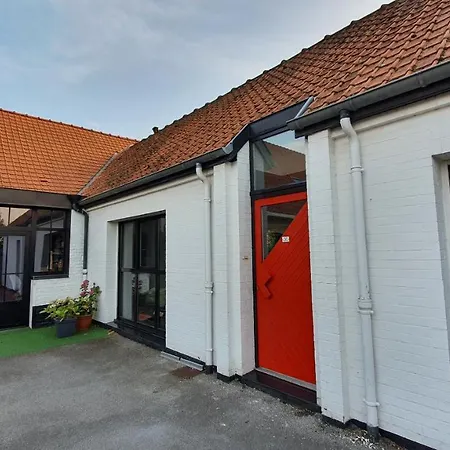 Holiday home Artbnb