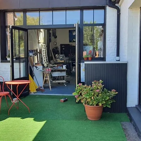 Holiday home Artbnb