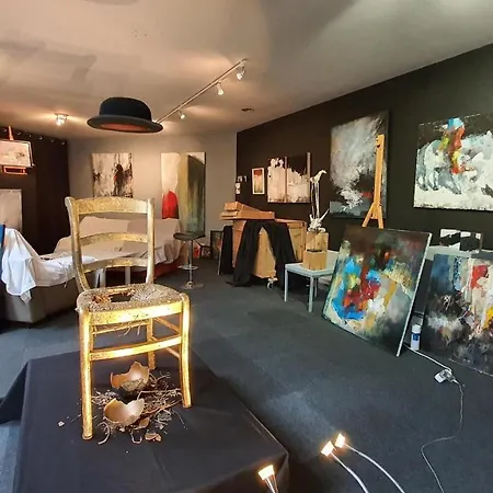 Artbnb Holiday home *